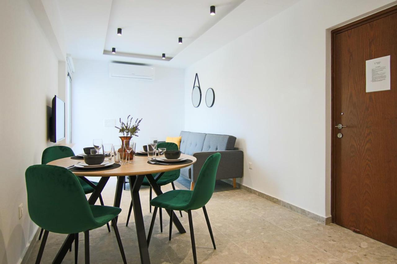 Апартаменты Phaedrus Living: Seaside Luxury Flat Lighthouse 69 Пафос Экстерьер фото