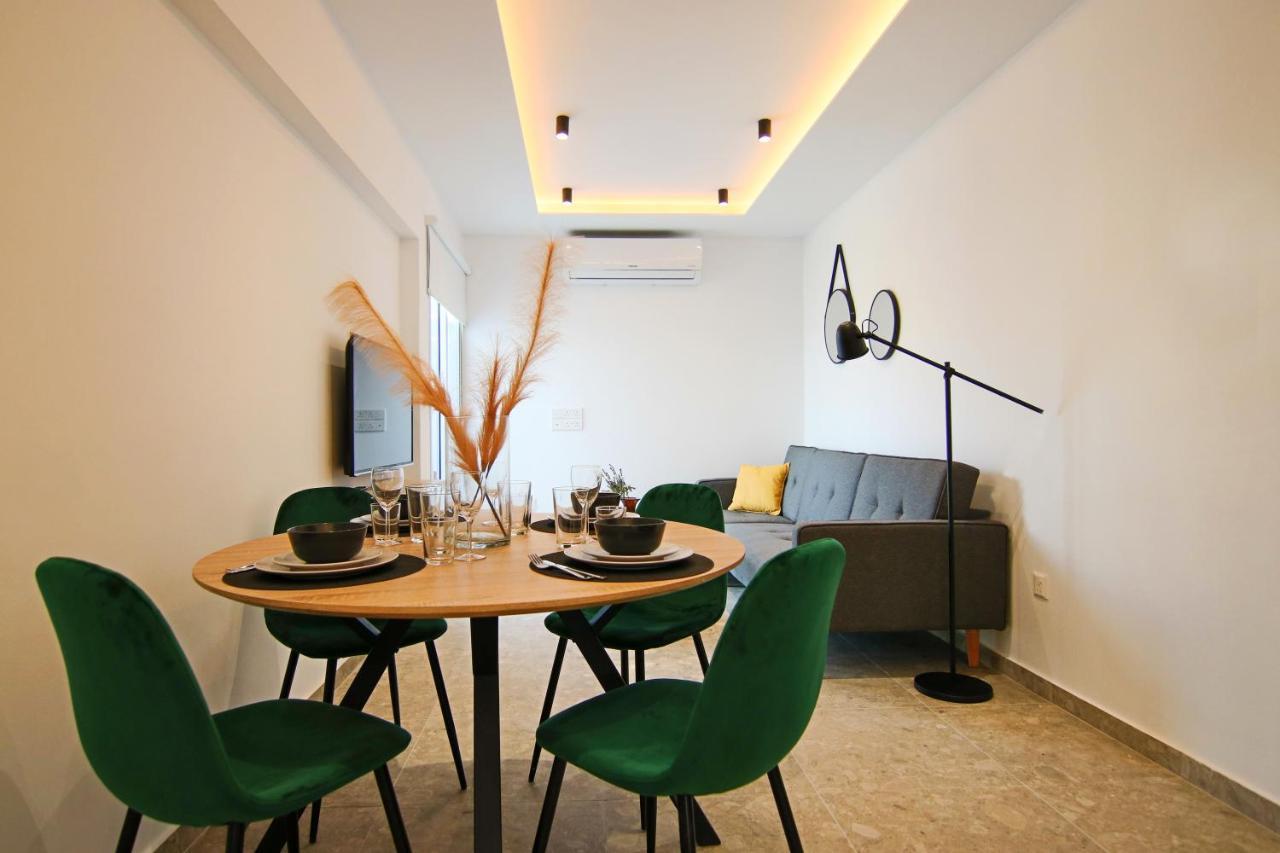Апартаменты Phaedrus Living: Seaside Luxury Flat Lighthouse 69 Пафос Экстерьер фото